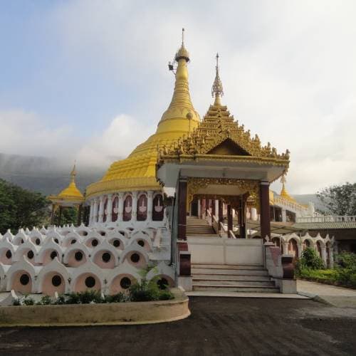 Dhamma Santosa Vipassana Center campus
